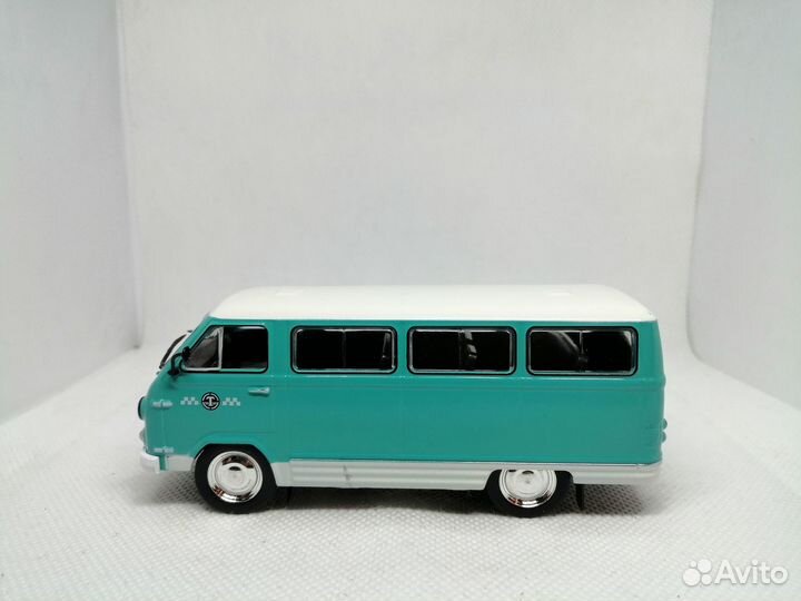 Модель раф-977дм «Латвия» «маршрутное такси»