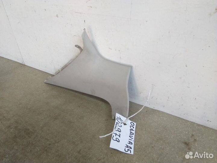 Обшивка стойки Skoda Octavia (A5 1Z) 2004-2013