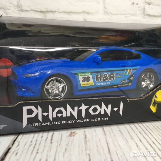 Машинка на радиоуправлении Ниссан Скайлайн