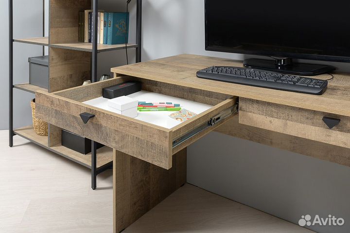 Стол компьютерный 