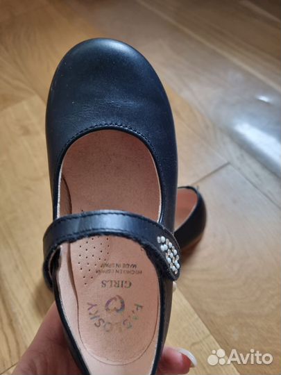Туфли для девочки 27 размер
