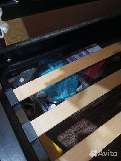 Кровать двухспальная с матрасом 160 200