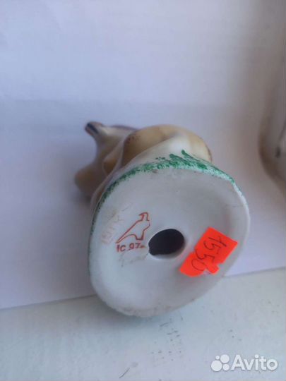 Фарфоровая статуэтка