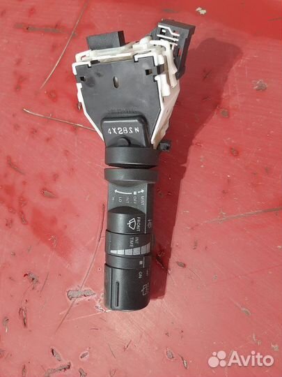 Подрулевой переключатель стеклоочистителя Nissan