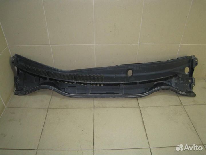 Решетка стеклоочистителей Toyota Auris E18 2015