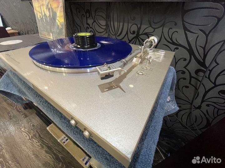 Виниловый проигрыватель Denon DP-300F