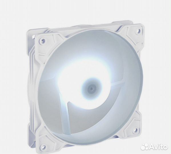 Вентилятор белый