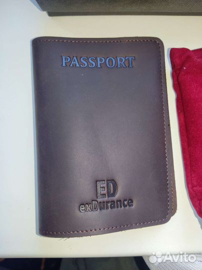 Кожаная обложка на паспорт