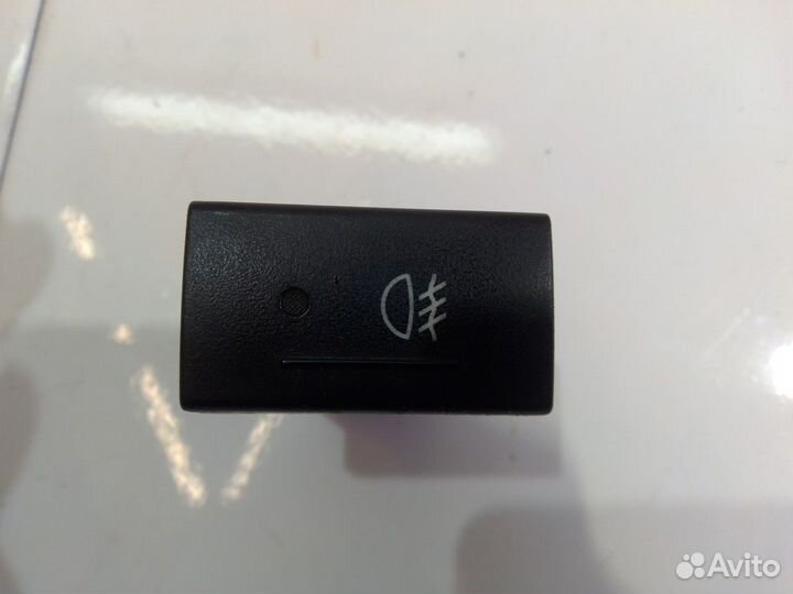 Кнопка противотуманных фар (SsangYong Rexton)