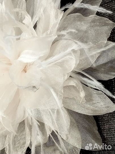 Брошь цветок ручной работы