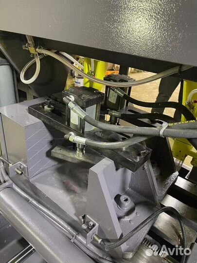 Ленточнопильный автоматический станок