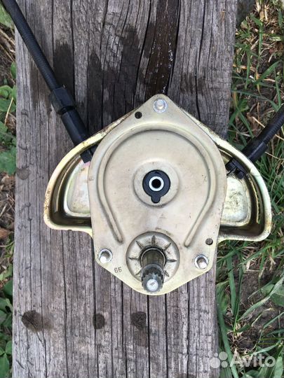 Стеклоподъемник правый