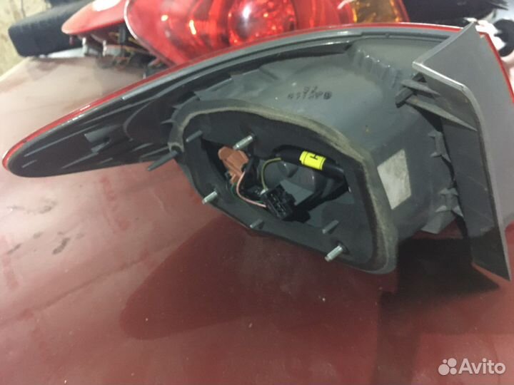 Hyundai elantra 4 фонарь правый