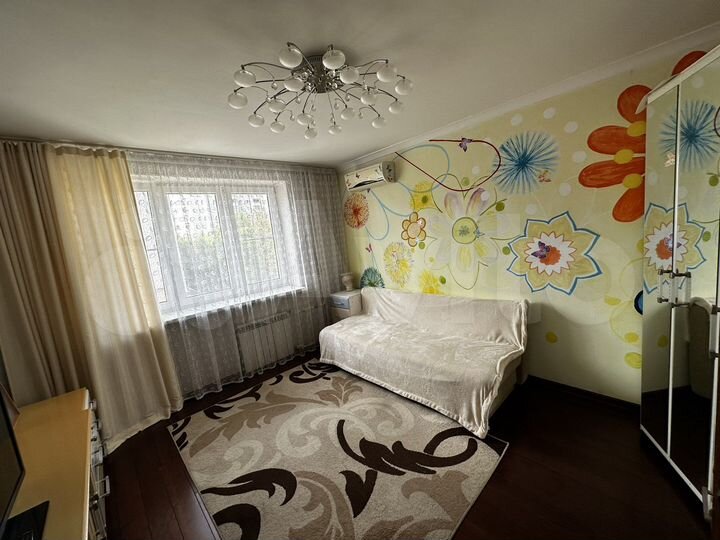 2-к. квартира, 55 м², 4/9 эт.