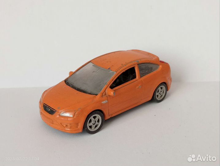 Игрушечные машинки