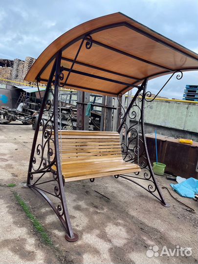 Садовые качели кованые
