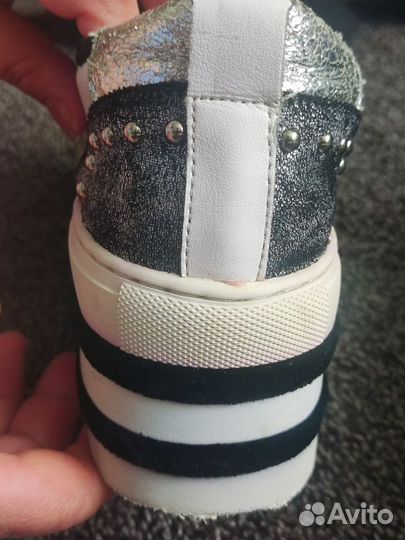 Кроссовки colors of california