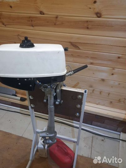 Лодочный мотор Салют