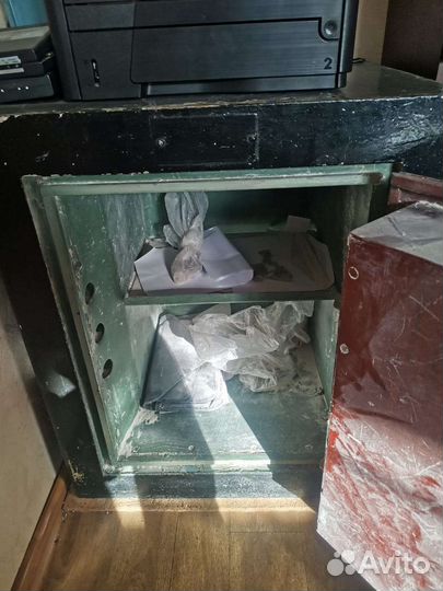 Сейф металлический бу