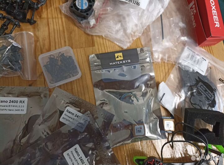 Дрон, моторы, видеопередатчик, бузы, свич плата