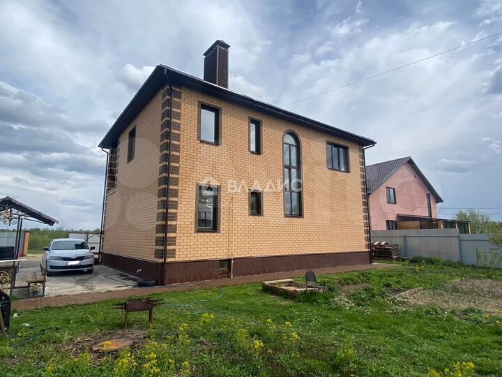 Дом 200 м² на участке 15 сот.