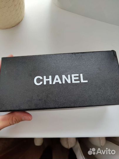 Солнцезащитные очки женские брендовые