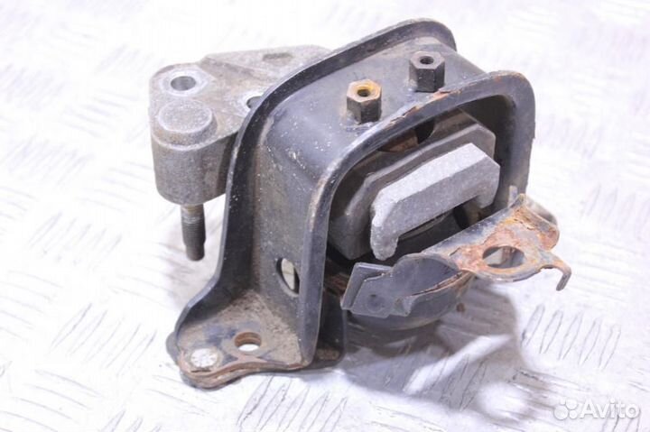 Опора двигателя правая Geely Mk 2008 2015