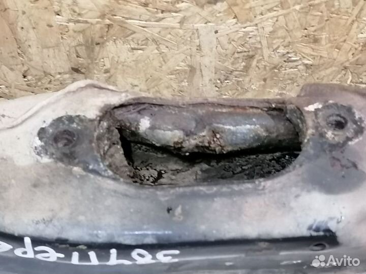 Балка передняя поперечная Skoda Octavia 2000 2011