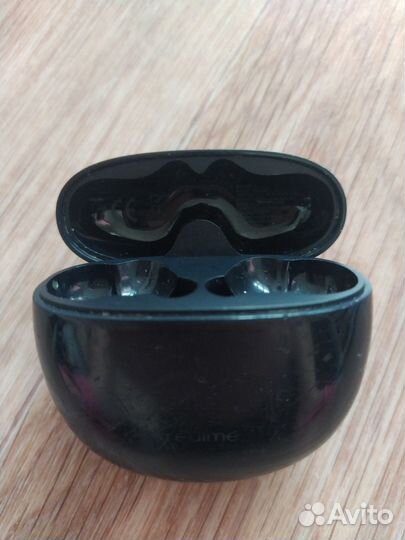 Зарядный бокс-кейс для наушников