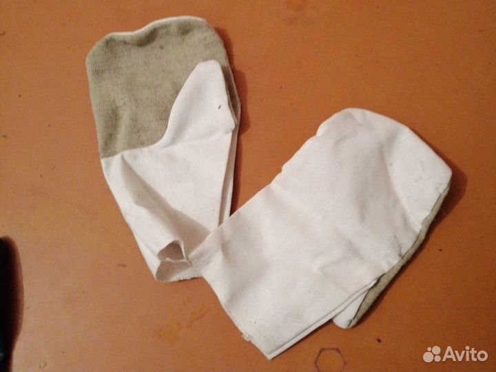 Рабочими перчатки. Прфисиональные крема