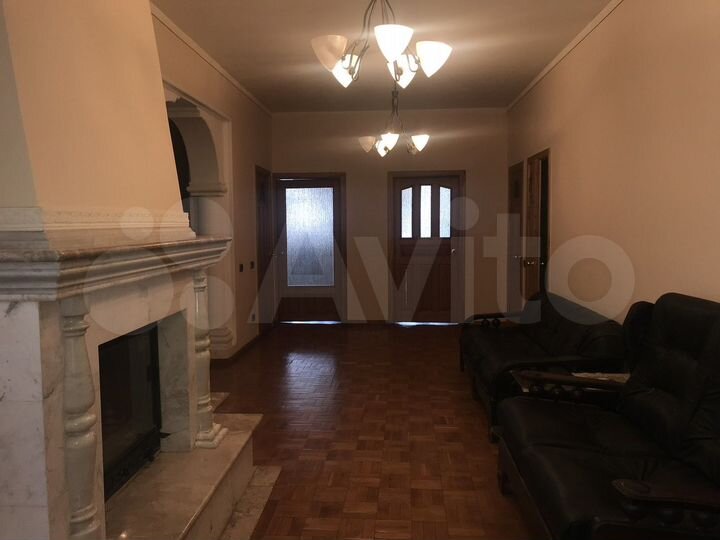 5-к. квартира, 202,1 м², 3/5 эт.