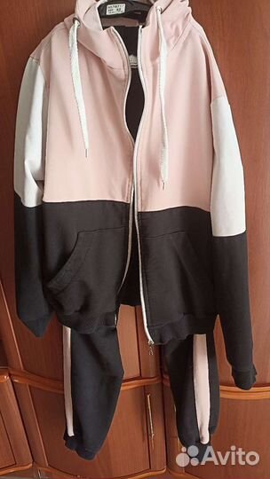 Спортивный костюм