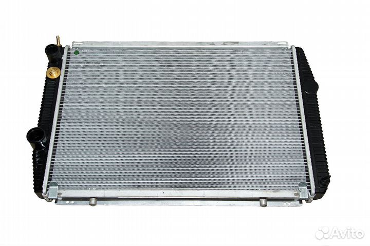 Радиатор охлаждения УАЗ патриот