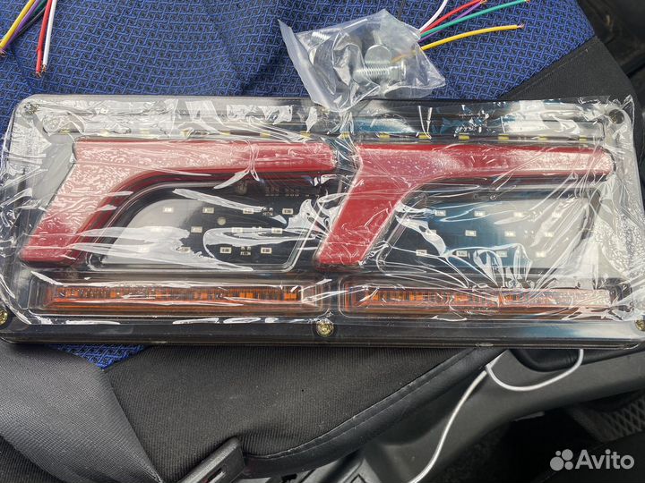 Задние светодиодные фонари для грузовых авто