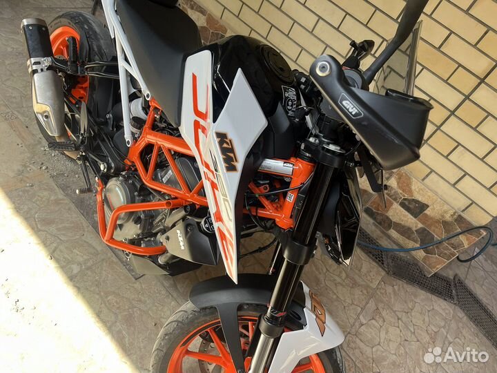 KTM duke 390