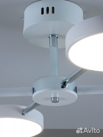 Люстра потолочная новая