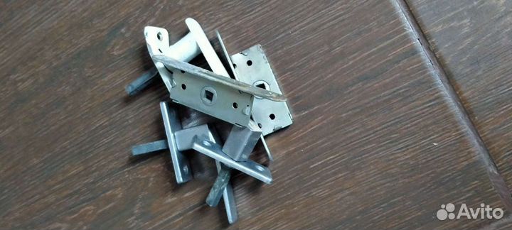 Завертка для рам