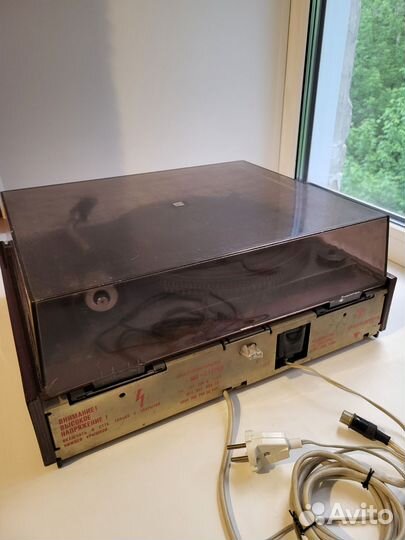 Проигрыватель винила СССР
