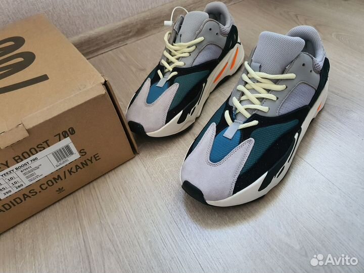 Кроссовки Adidas Yeezy Boost 700 45 eur