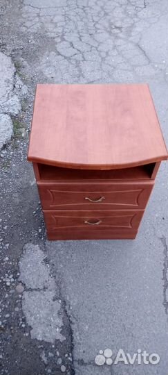Тумба прикроватная