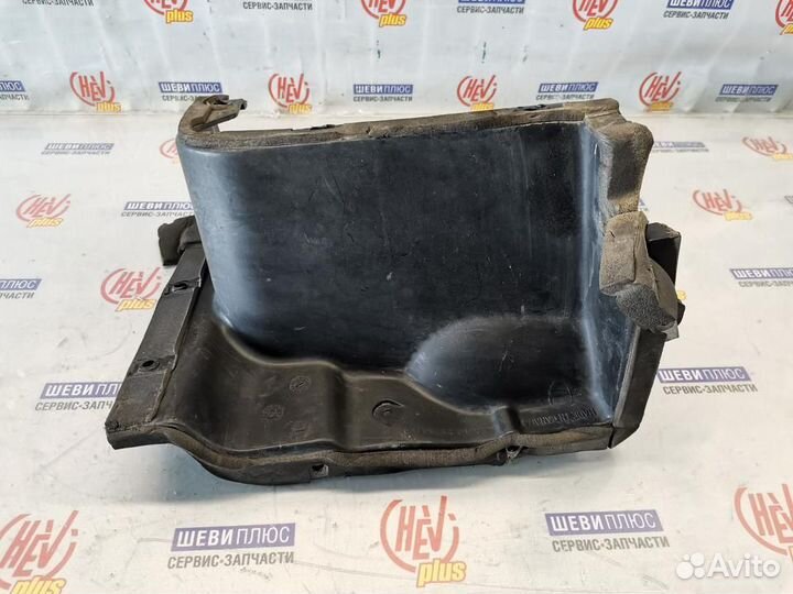 Кронштейн крепления корпуса Cadillac SRX