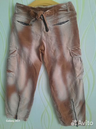 Джинсы широкие