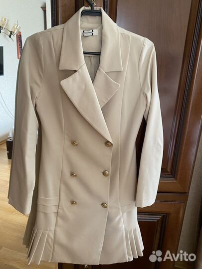 Платье пиджак 42