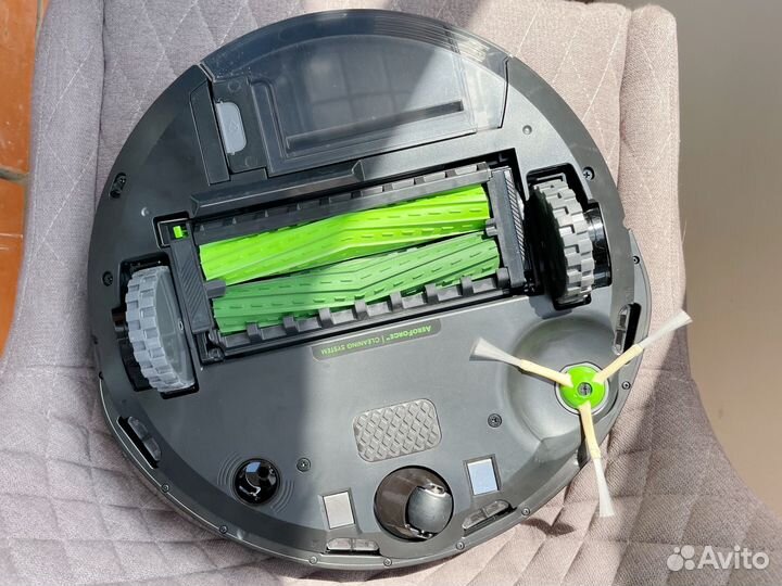 Робот-пылесос iRobot Roomba i3