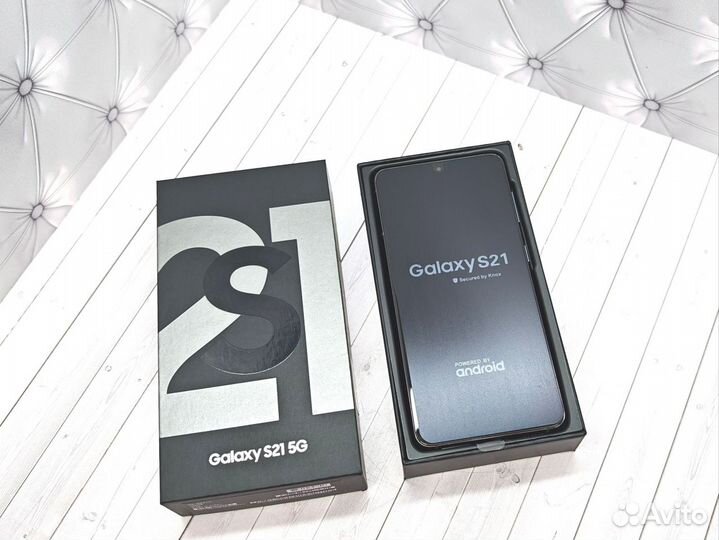 Samsung Galaxy S21, 8/128 ГБ