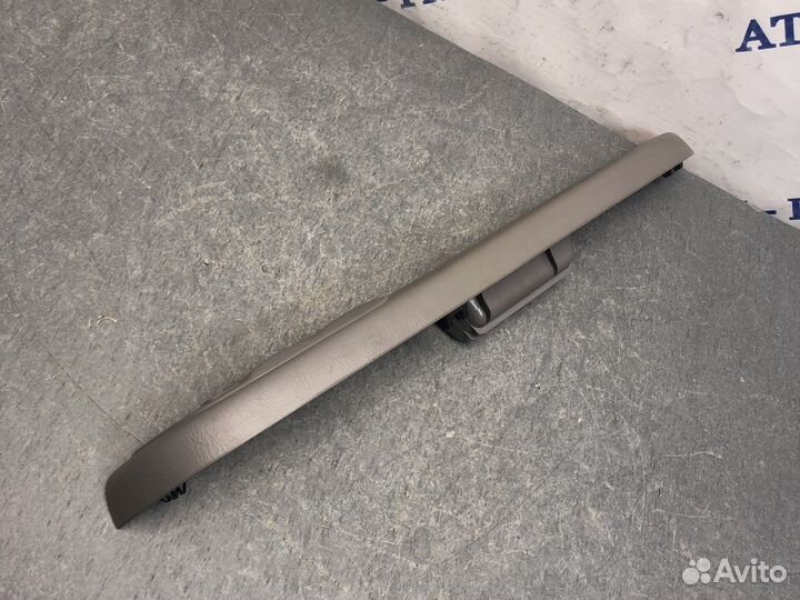 Пер прав вставка обшивки Cube