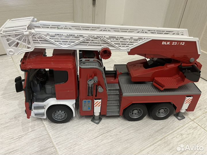 Bruder scania пожарная машина