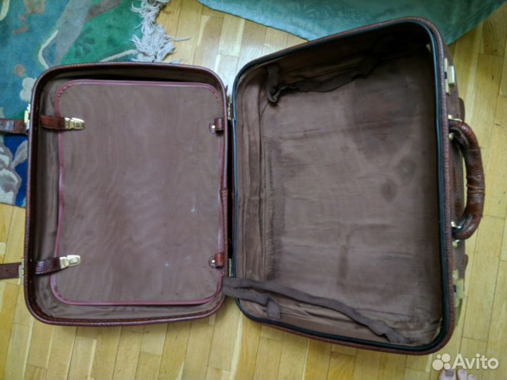 Дорожная сумка чемодан портфель для путешествий