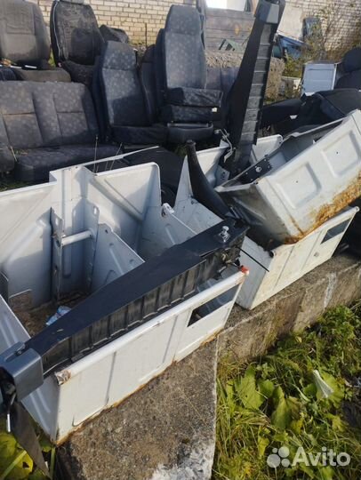 Сиденье пассажирское mercedes