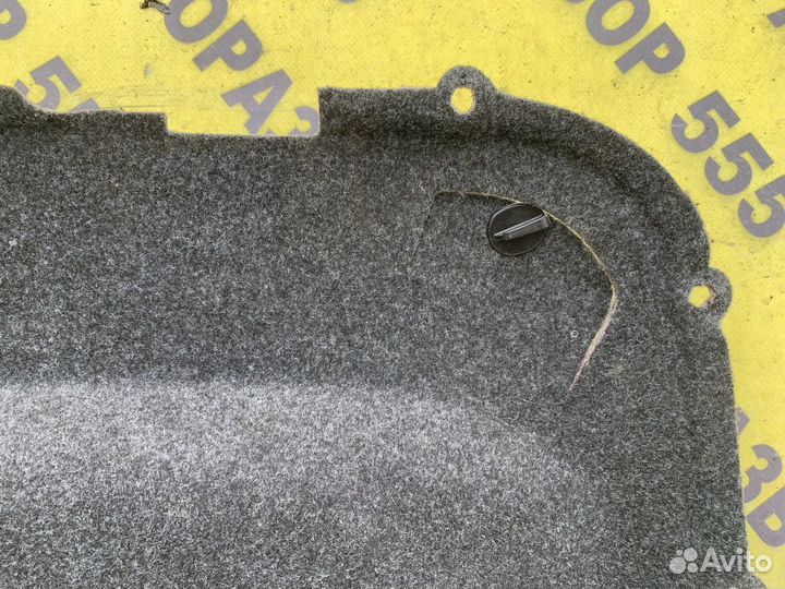 Обшивка багажника правая VW Polo